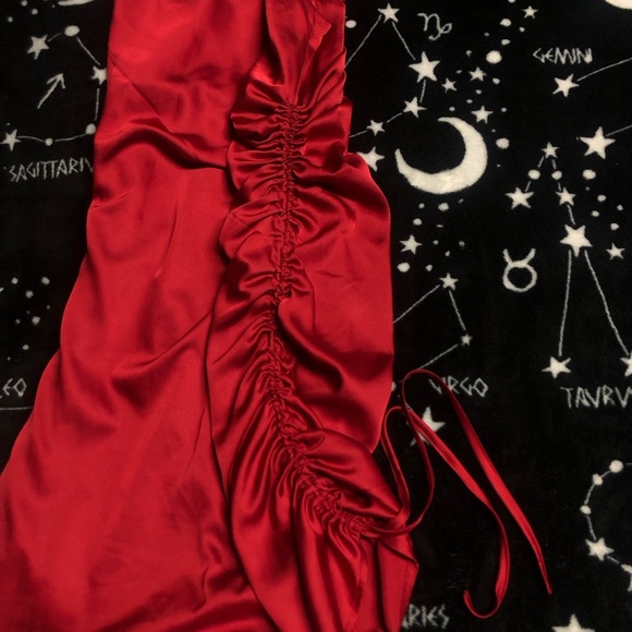 Garage Cowl Asymmetrical Ruched Dress - Picture 6 of 7